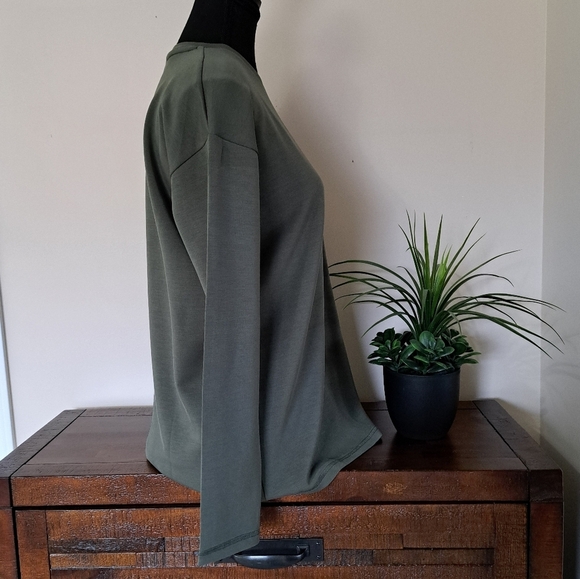 NWT Up! Long Sleeved Top Soft Tencel Green Women's Size Small Crewneck - Picture 2 of 14